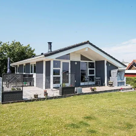 5 Person Holiday In Semesterbostad Hejls