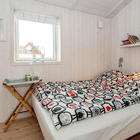 5 Person Holiday In *